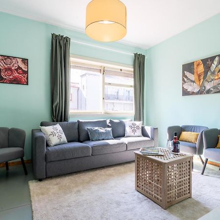 Host Wise - Colorful Bright Flat With Balcony Apartment Porto Bagian luar foto