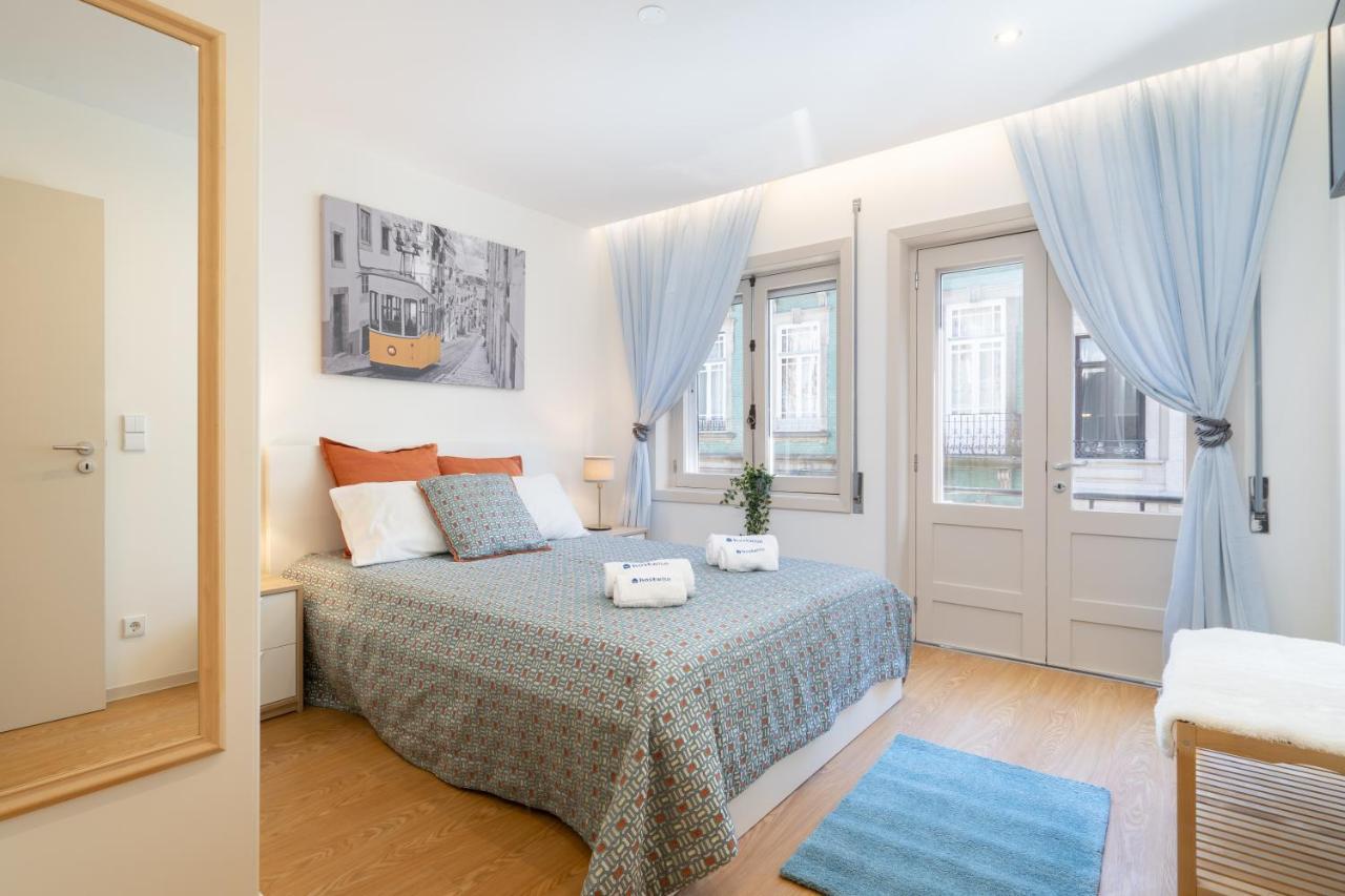 Host Wise - Colorful Bright Flat With Balcony Apartment Porto Bagian luar foto