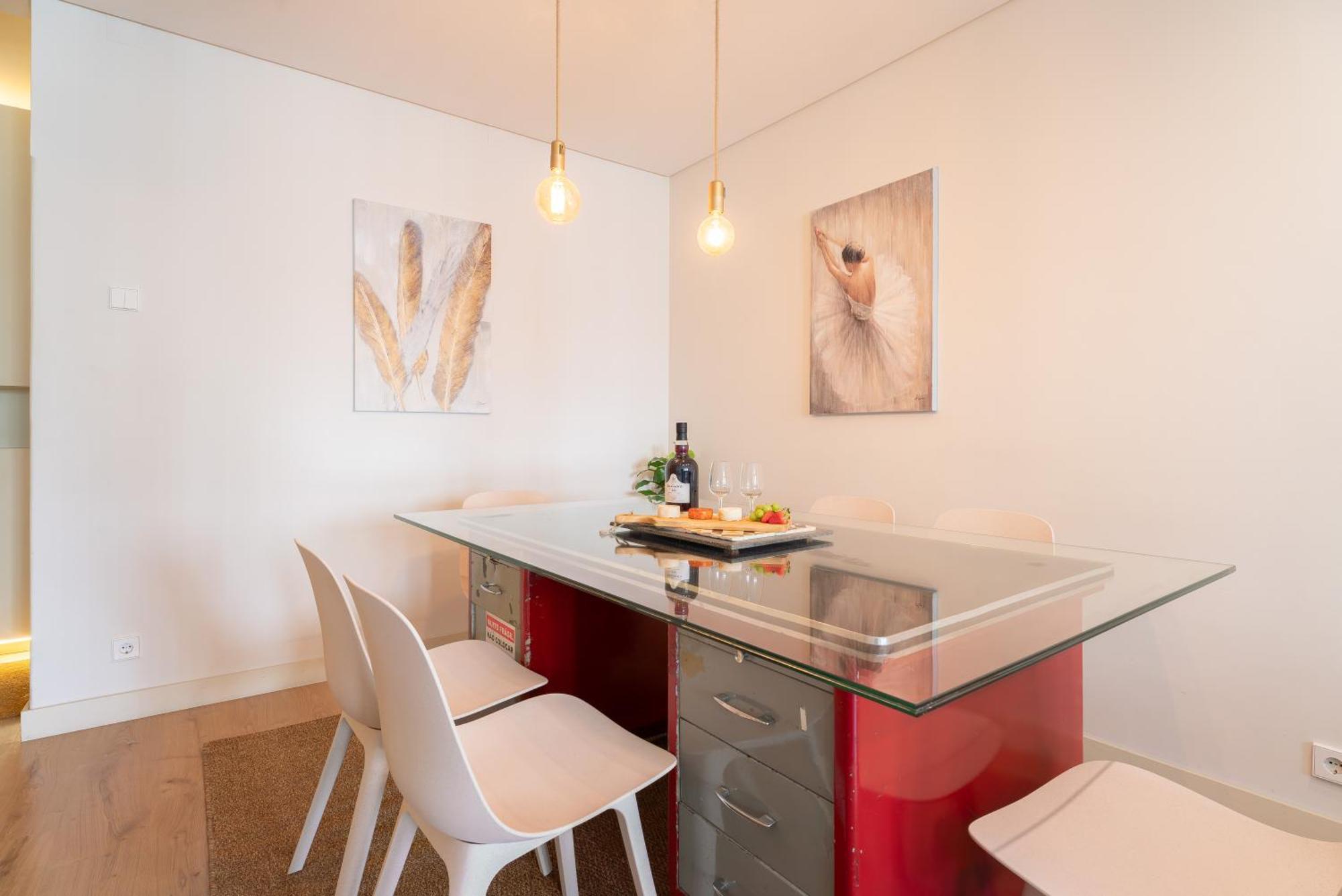 Host Wise - Colorful Bright Flat With Balcony Apartment Porto Bagian luar foto