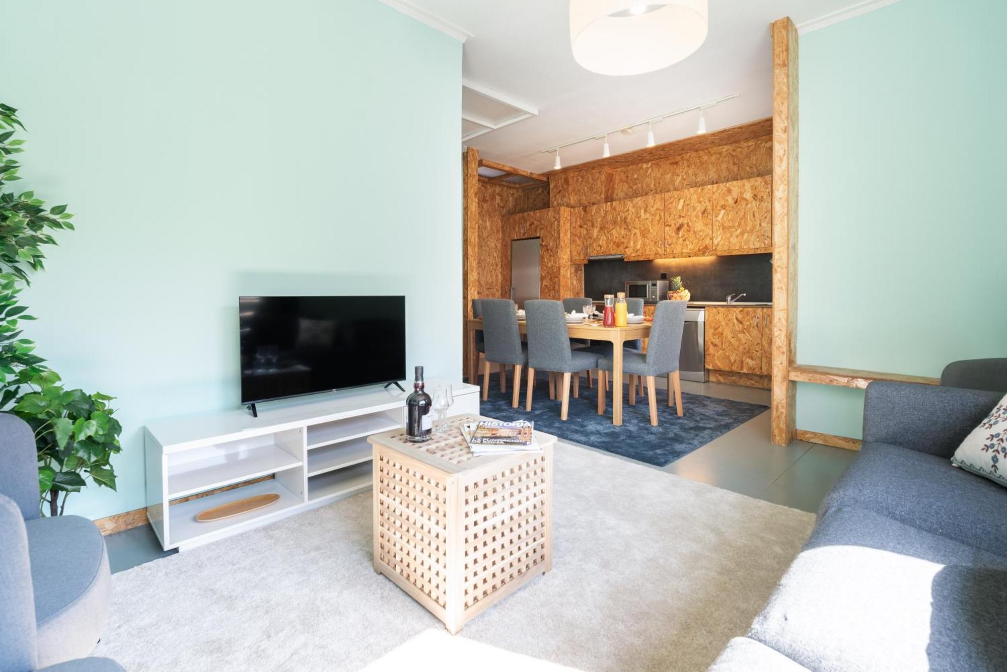 Host Wise - Colorful Bright Flat With Balcony Apartment Porto Ruang foto
