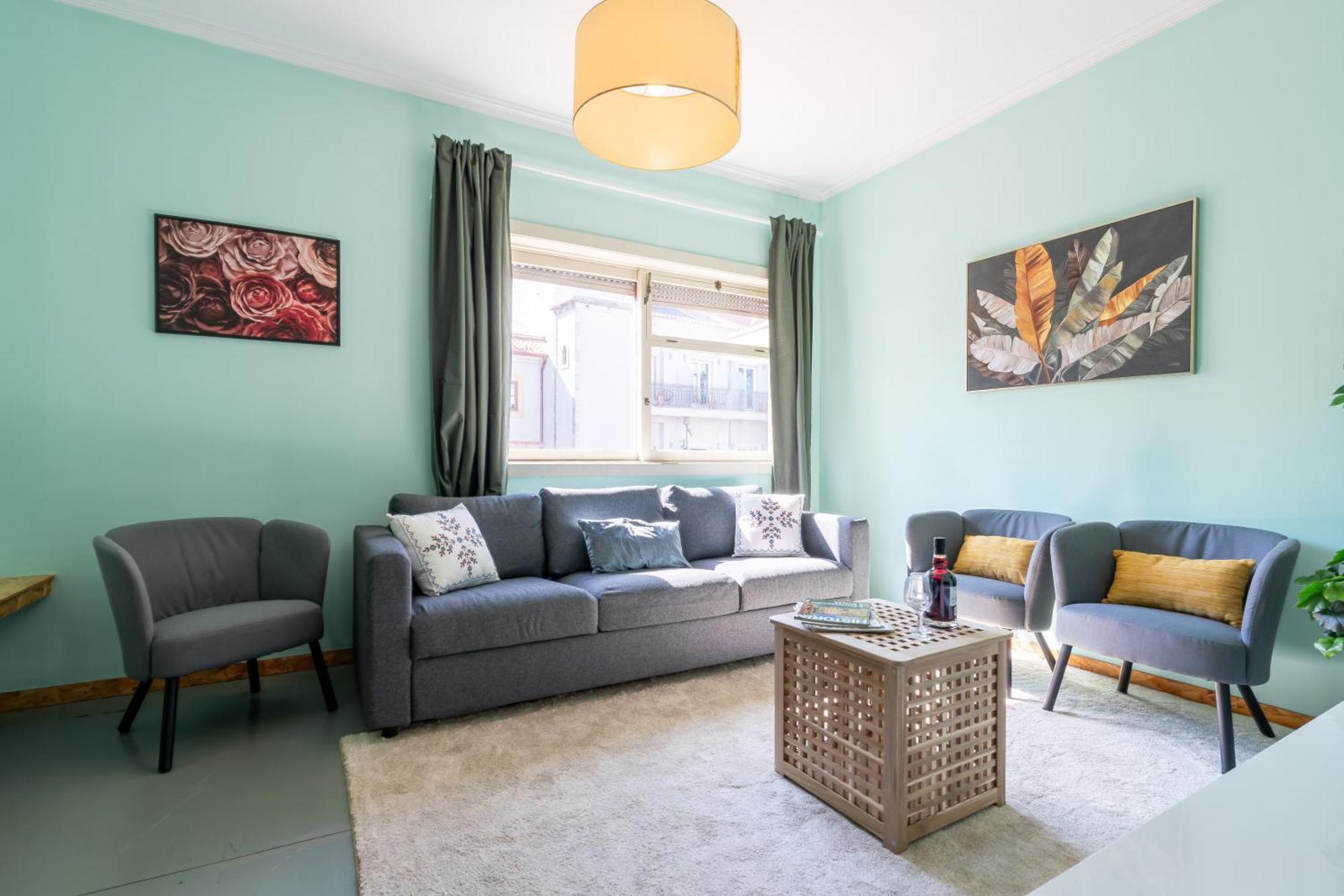 Host Wise - Colorful Bright Flat With Balcony Apartment Porto Bagian luar foto