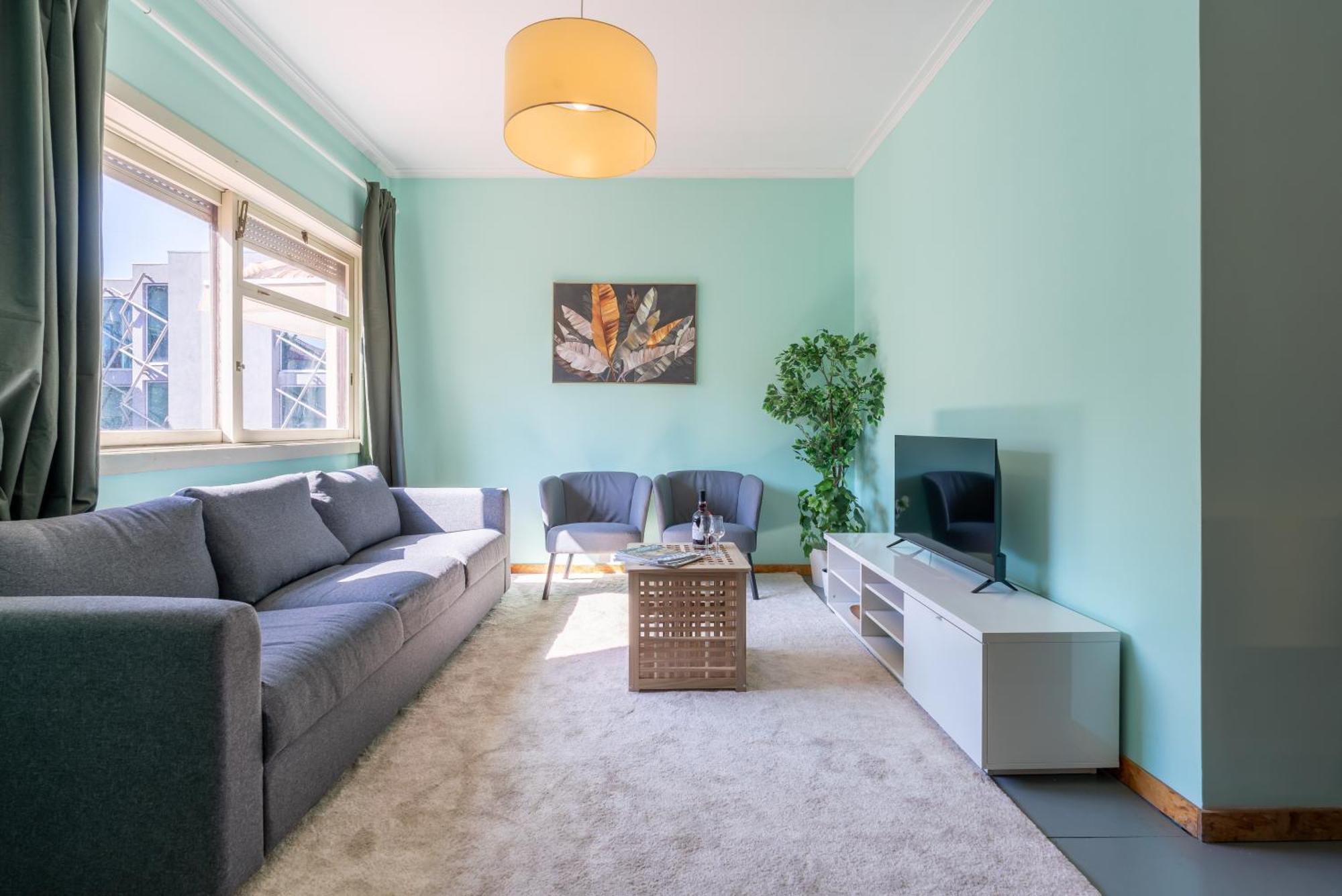 Host Wise - Colorful Bright Flat With Balcony Apartment Porto Bagian luar foto